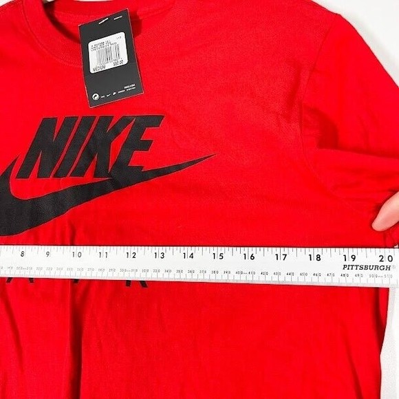 Nike Air Tee Mens Red Classic Fit Short Sleeve Athletic T-Shirt Size Medium NWT - Picture 5 of 7